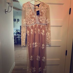 Forever 21 embroidered dress